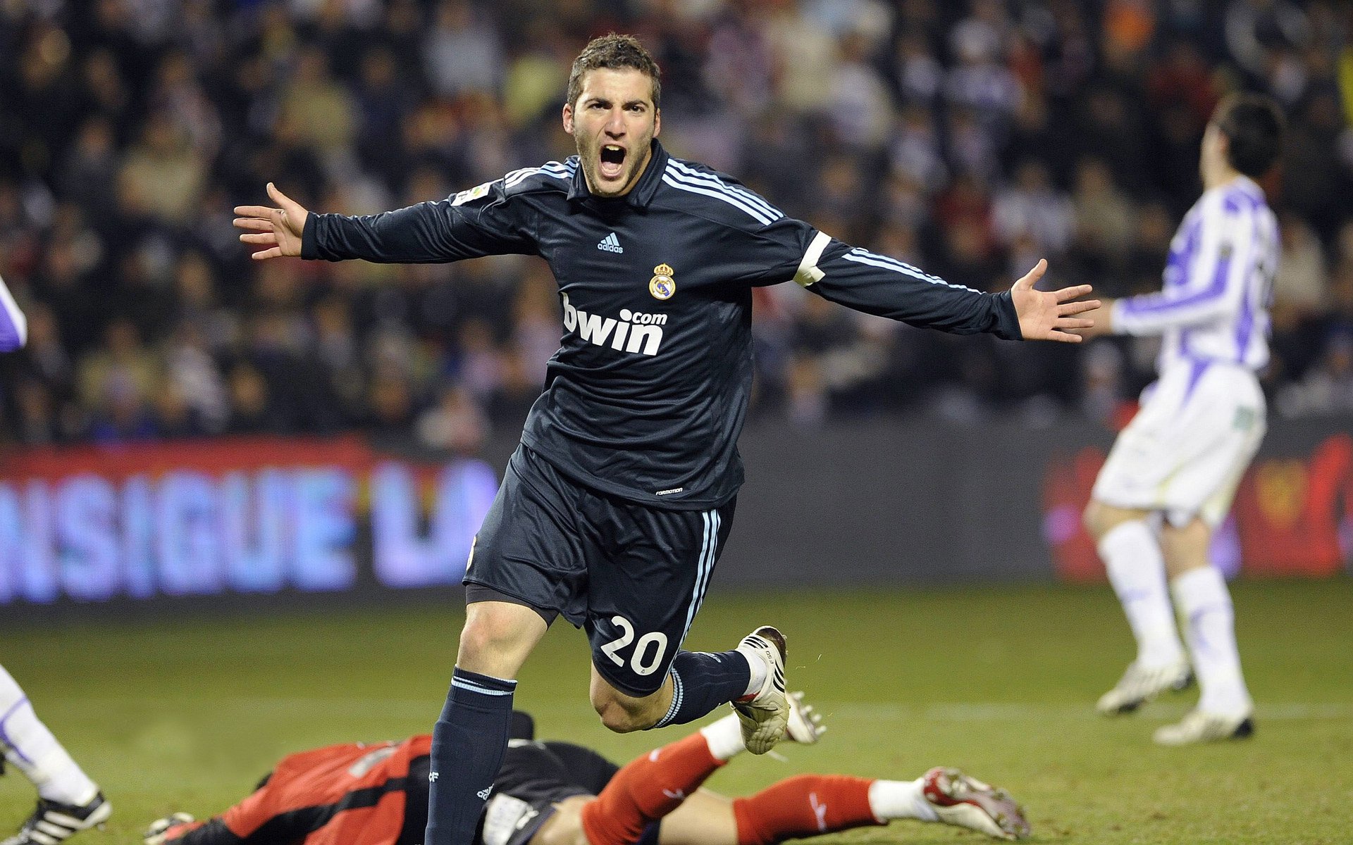 西班牙中场核心:我们配得上决赛舞台,西班牙中场球员有哪些